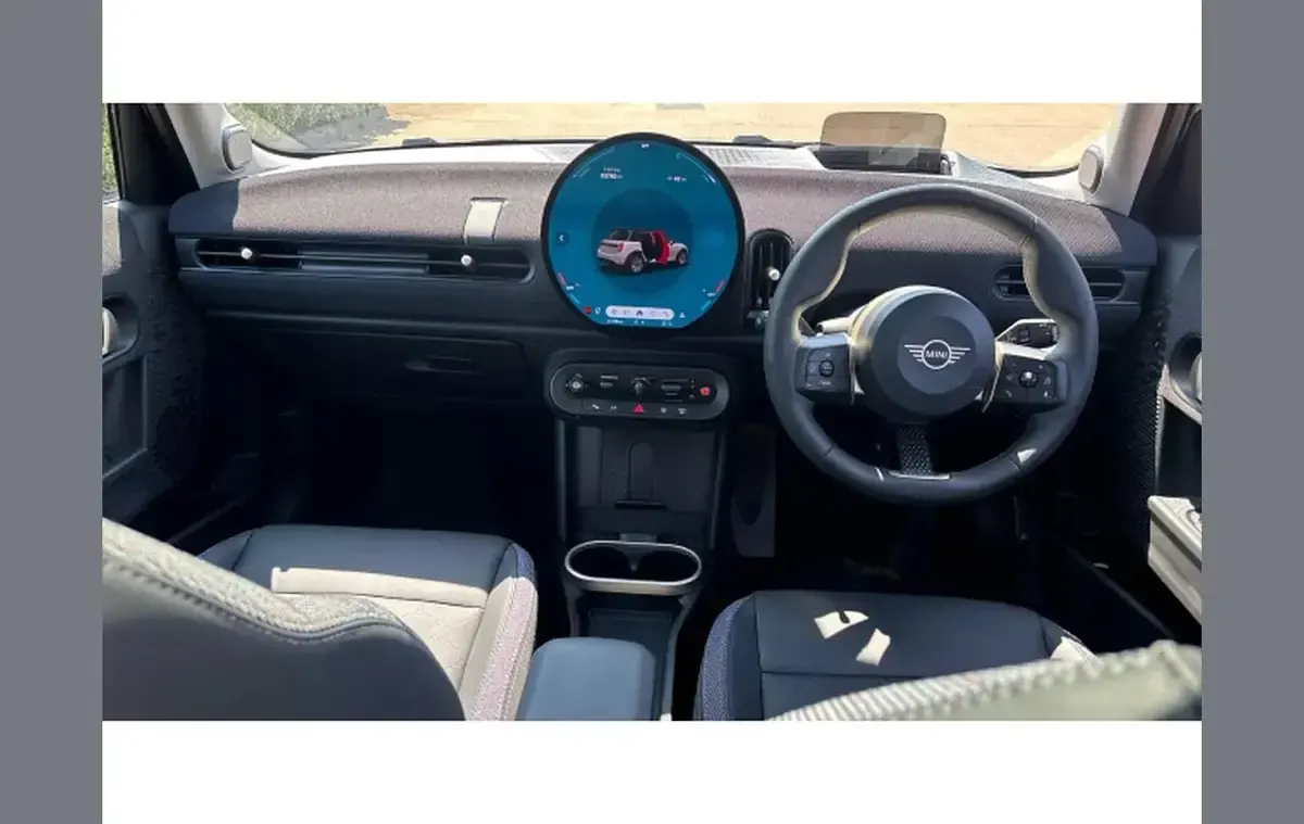 Used Mini Cooper Classic 150 kW (204 HP) 2025 Silver Hatchback