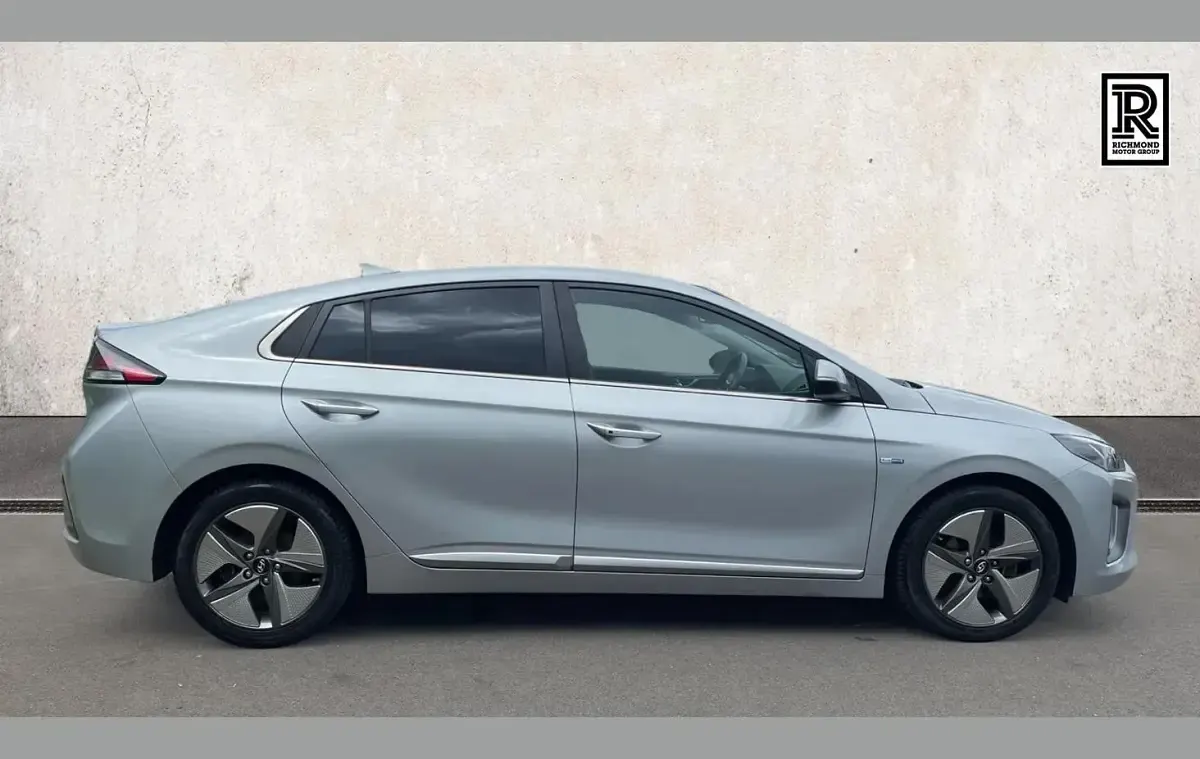 Used Hyundai Ioniq Premium SE 141 HP (103 kW) 2021 Silver Hatchback