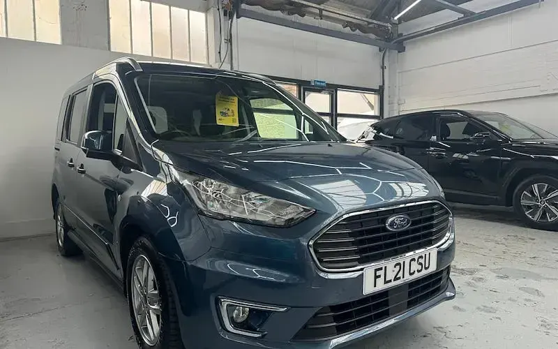 Used Ford Tourneo Connect Titanium 120 HP (88 kW) 2021 MPV