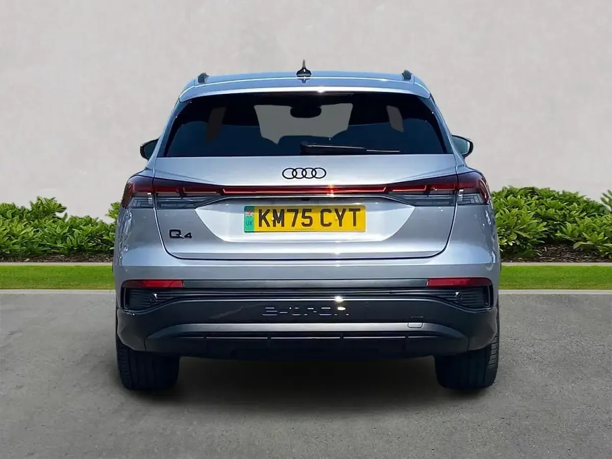 Used Audi Q4 e-tron Black Edition 210 kW (286 HP) 2025 Silver SUV