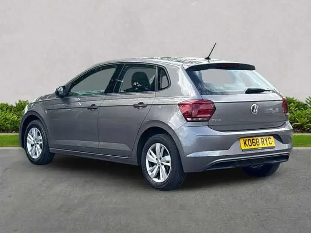 Used VW Polo SE 95 HP (69 kW) 2018 Grey Hatchback