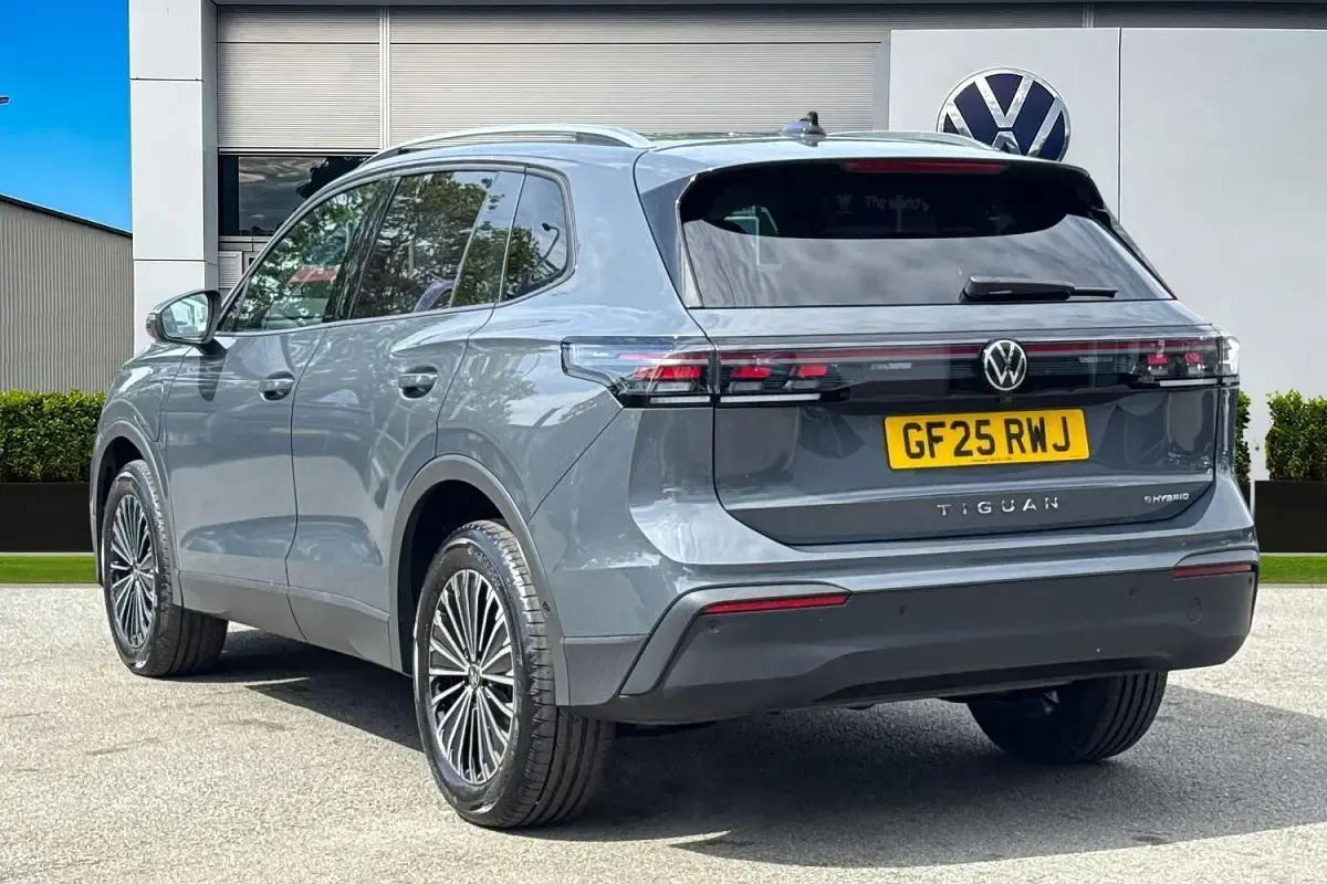 Used VW Tiguan Match 204 HP (150 kW) 2025 Grey SUV
