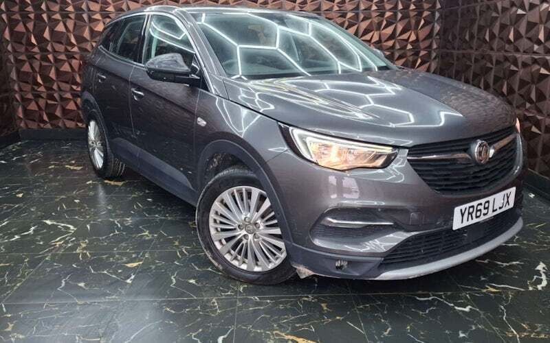 Used Vauxhall Grandland X S 131 HP (96 kW) 2019 Grey SUV