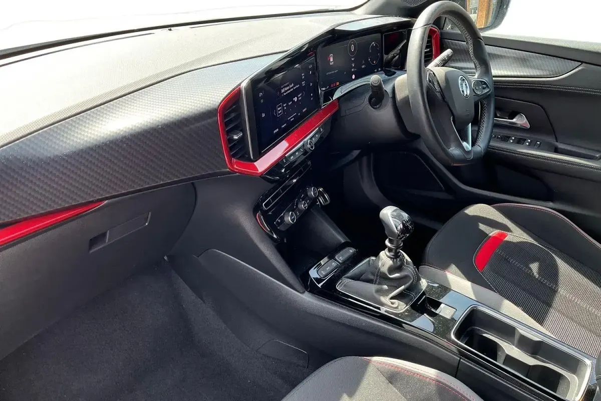 Used Vauxhall Mokka S 100 HP (73 kW) 2023 White SUV