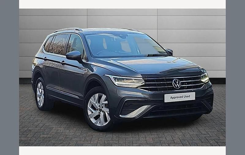 Used VW Tiguan Allspace Life 150 HP (110 kW) 2021 Grey SUV