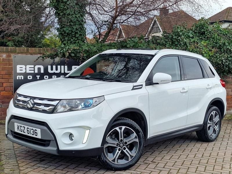 Used Suzuki Vitara SZ5 2018 White Hatchback