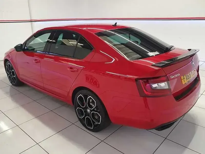 Used Skoda Octavia vRS 245 HP (180 kW) 2019 Red Hatchback