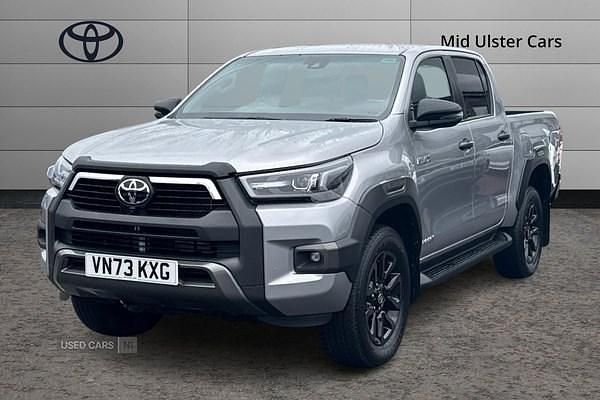 Used Toyota HiLux 201 HP (147 kW) 2023 Silver Pickup