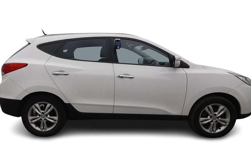 Used Hyundai ix35 Premium 116 HP (85 kW) 2013 White SUV