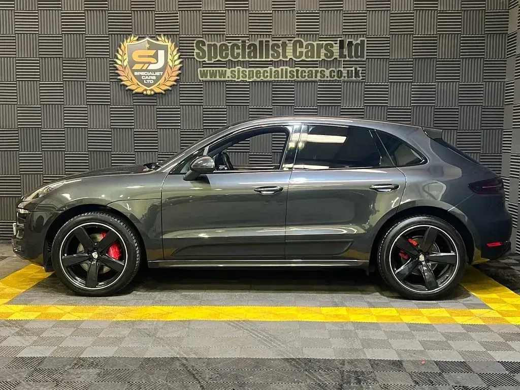 Used Porsche Macan 360 HP (264 kW) 2017 Grey SUV