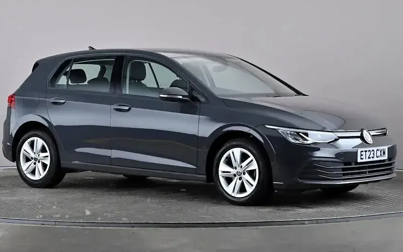 Used VW Golf VIII Life 131 HP (96 kW) 2023 Hatchback