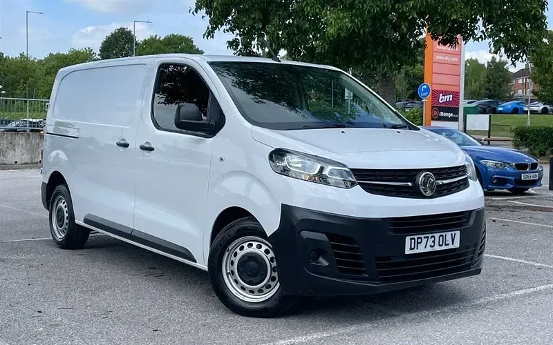 Used Vauxhall Vivaro S 101 HP (74 kW) 2023 MPV