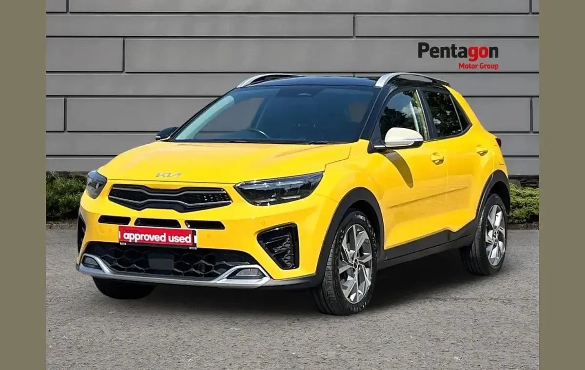 Used Kia Stonic GT-Line S 117 HP (86 kW) 2023 Yellow SUV