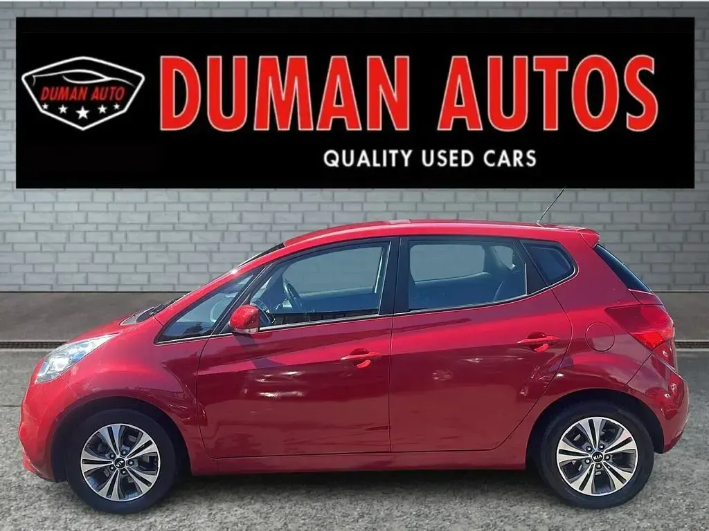 Used Kia Venga 123 HP (90 kW) 2017 Red Hatchback