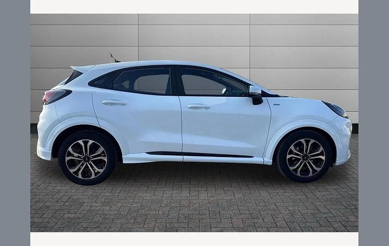 Usado Ford Puma ST-Line 125 HP (91 kW) 2023 Branco SUV