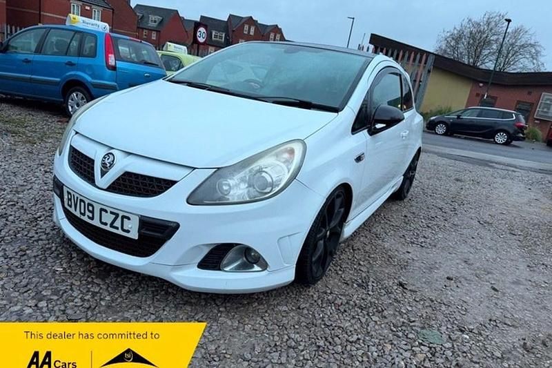 Used Vauxhall Corsa Edition 2009 White Hatchback
