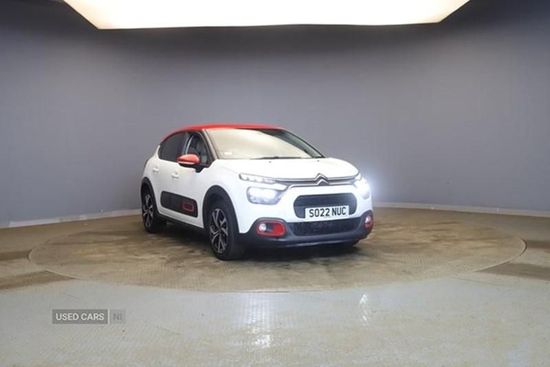 Used Citroën C3 Shine 99 HP (72 kW) 2022 Hatchback