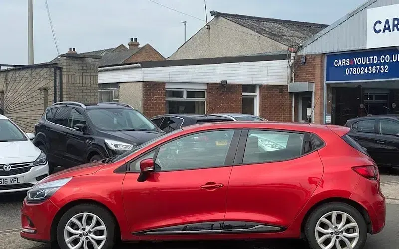 Used Renault Clio Dynamique 90 HP (66 kW) 2018 Hatchback