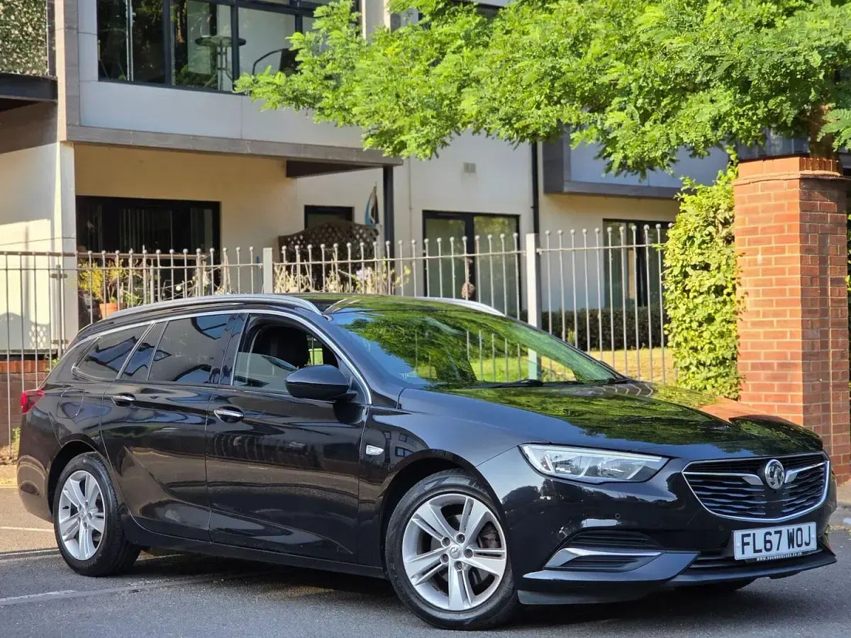 Used Vauxhall Insignia 2017 Black Estate