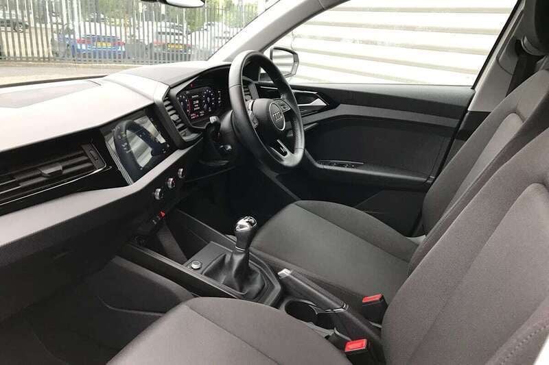 Used Audi A1 Design 94 HP (69 kW) 2020 White Hatchback