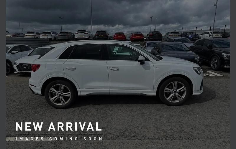 Used Audi Q3 S-Line 187 HP (137 kW) 2022 White SUV