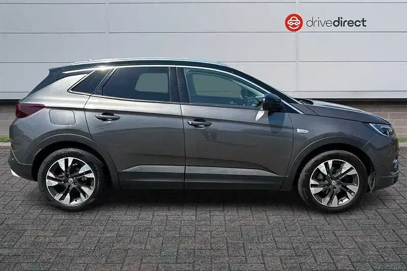 Used Vauxhall Grandland X SRi 130 HP (95 kW) 2020 Grey SUV