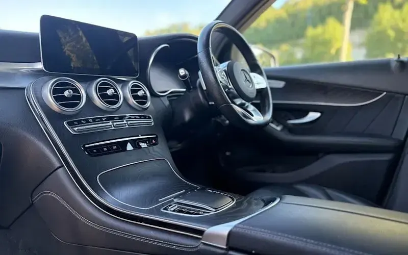 Used Mercedes GLC300 AMG Line Premium 245 HP (180 kW) 2020 Grey SUV