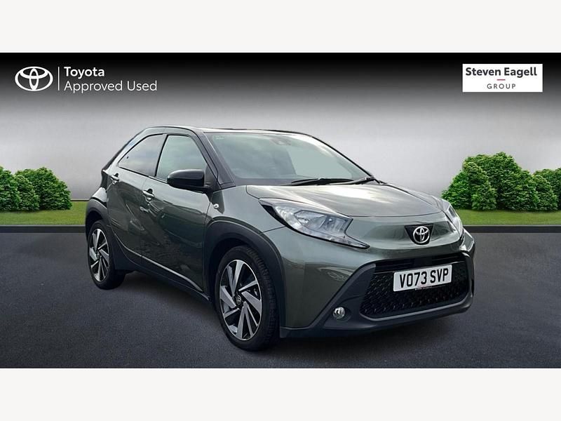 Green Used 2023 Toyota Aygo X SUV | £13,903 - Image 1/3