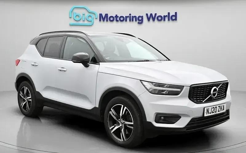 Usado Volvo XC40 R-Design 190 HP (139 kW) 2020 SUV