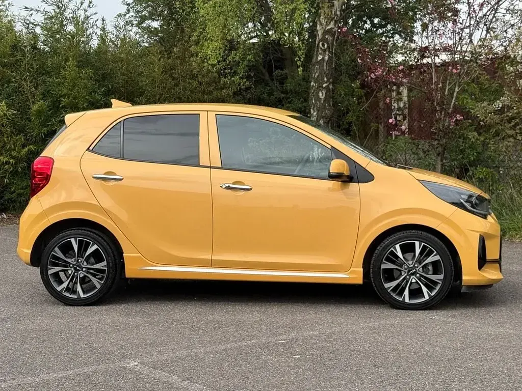 Used Kia Picanto GT-Line S 99 HP (72 kW) 2023 Yellow Hatchback