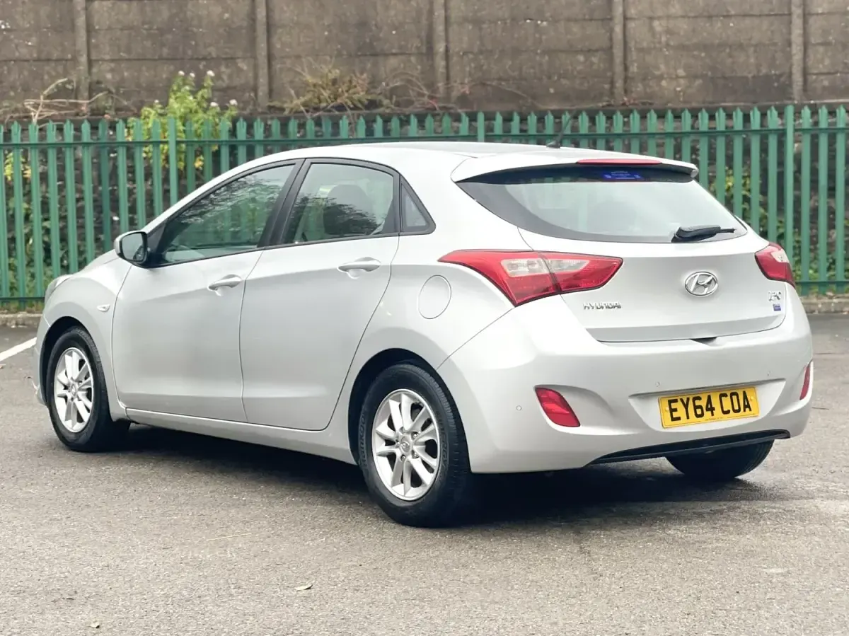 Used Hyundai i30 Active 100 HP (73 kW) 2014 Silver Hatchback