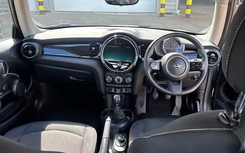 Used Mini ONE Classic 102 HP (75 kW) 2021 Grey Hatchback