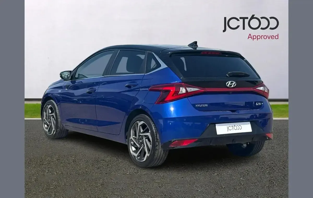 Used Hyundai i20 Ultimate 99 HP (72 kW) 2023 Blue Hatchback