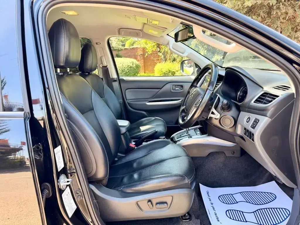 Usado Mitsubishi L200 181 HP (133 kW) 2019 Preto Pickup