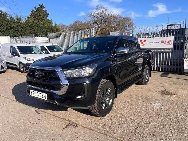 Used Toyota HiLux 150 HP (110 kW) 2023 Black Pickup