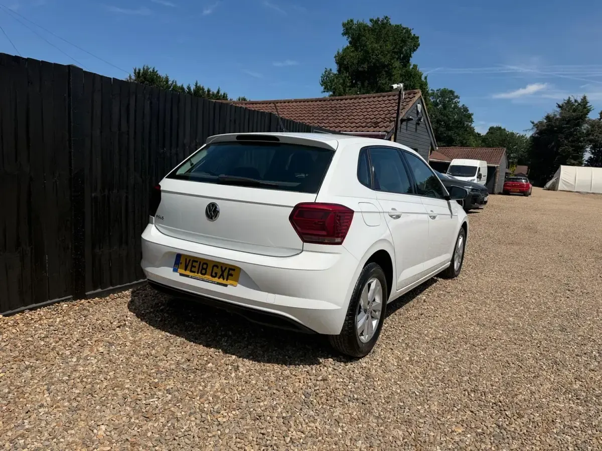 Used VW Polo SE 2018 White Hatchback