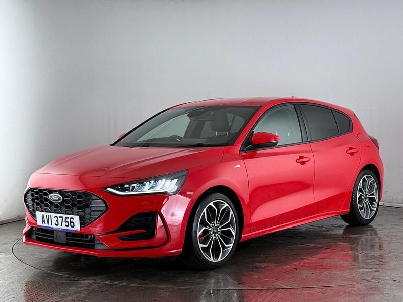 Used Ford Focus ST-Line X 155 HP (114 kW) 2024 Red Hatchback