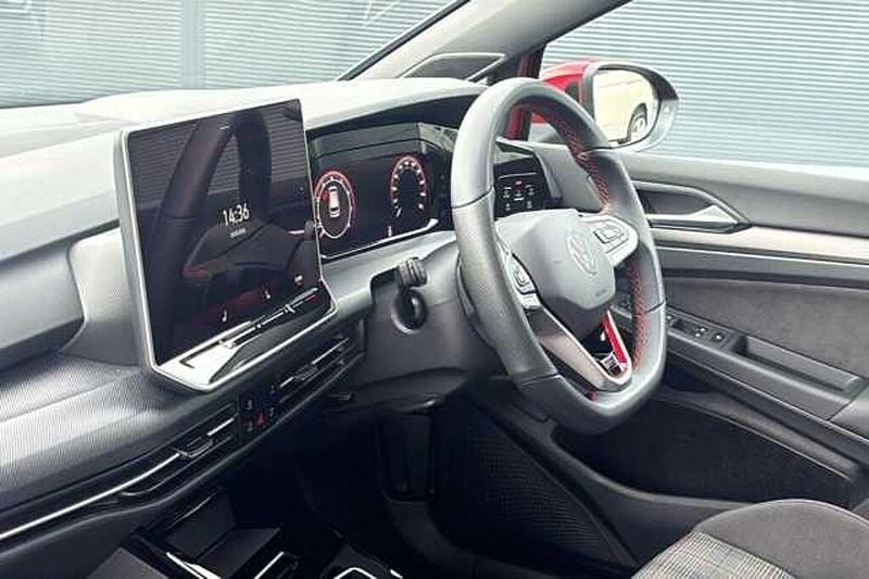 Used VW Golf VIII 265 HP (194 kW) 2025