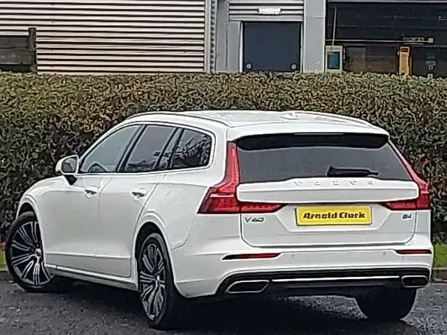 Used Volvo V60 Inscription 194 HP (142 kW) 2022 Estate