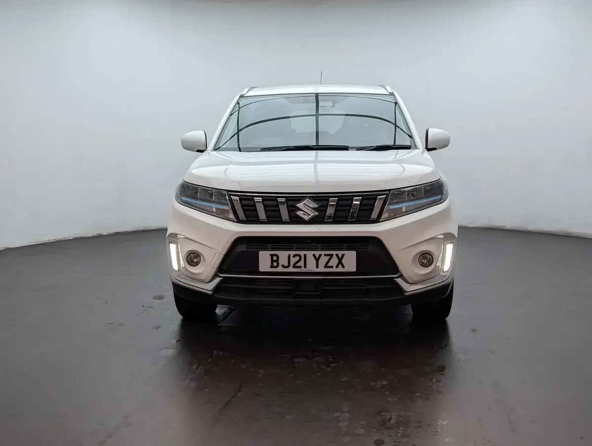 Used Suzuki Vitara SZ-T 129 HP (94 kW) 2021 White SUV