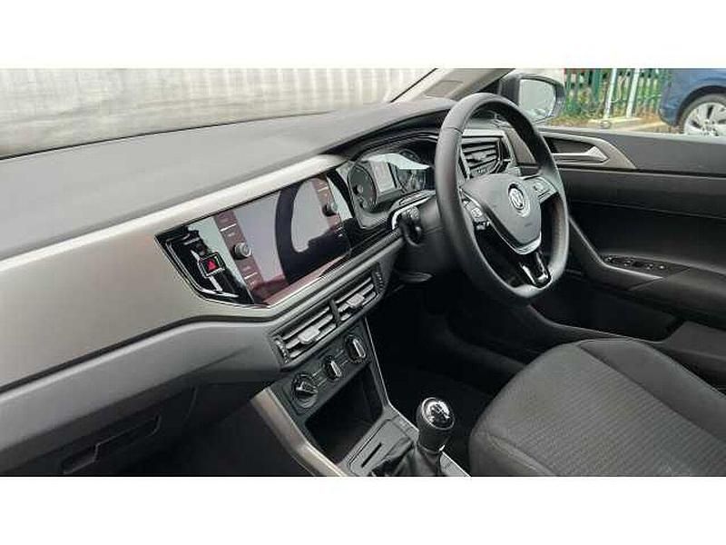 Used VW Polo Edition 95 HP (69 kW) 2019 Black Hatchback