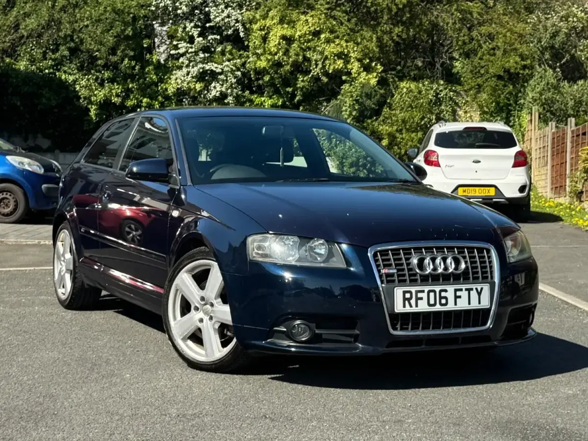 Używany Audi A3 S-Line 2006 Niebieski Hatchback