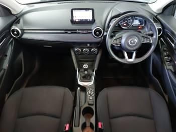 Begagnad Mazda 2 Inclusive 90 HK (66 kW) 2020 Silver Halvkombi
