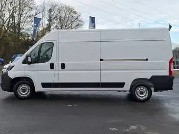 New Citroën Relay 2025 White Van