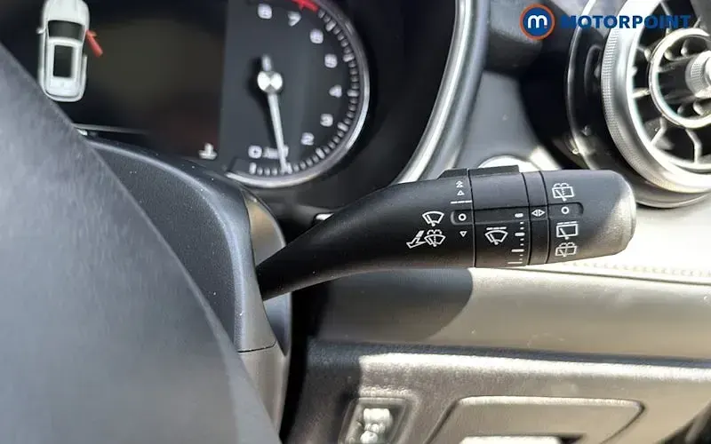 Used MG HS Exclusive 162 HP (119 kW) 2021 Black SUV