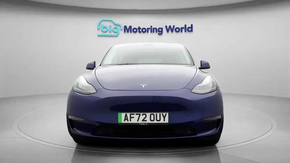 Used Tesla Model Y Long Range AWD 378 kW (514 HP) 2022 Blue SUV