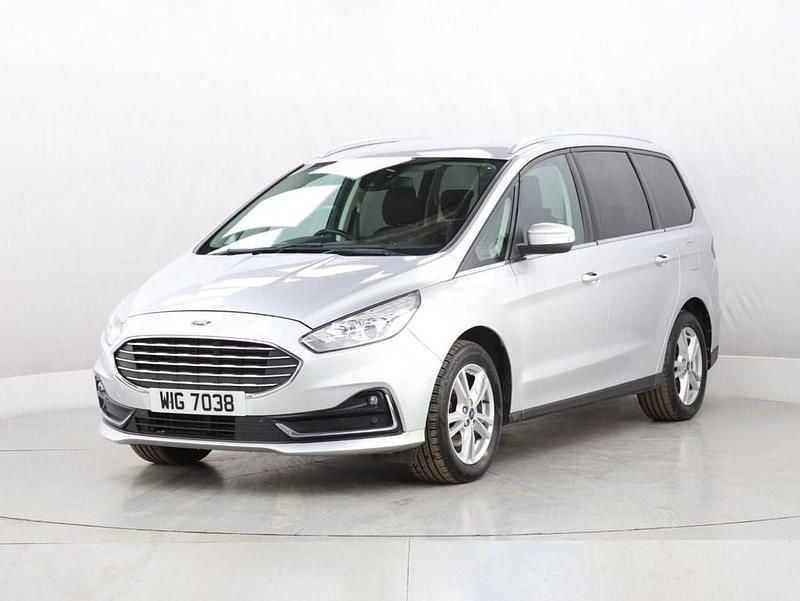 Usado Ford Galaxy Titanium 150 CV (110 kW) 2021 Plateado Monovolumen