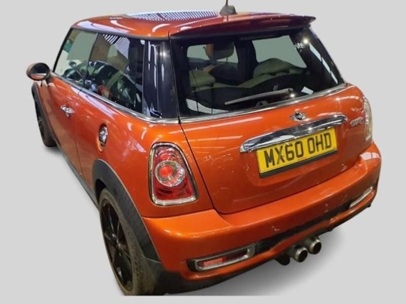 Used Mini Cooper S Hatch 184 HP (135 kW) 2010 Orange Hatchback