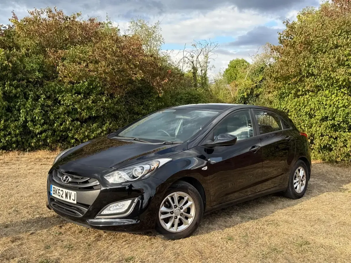 Used Hyundai i30 Active 98 HP (72 kW) 2012 Black Hatchback