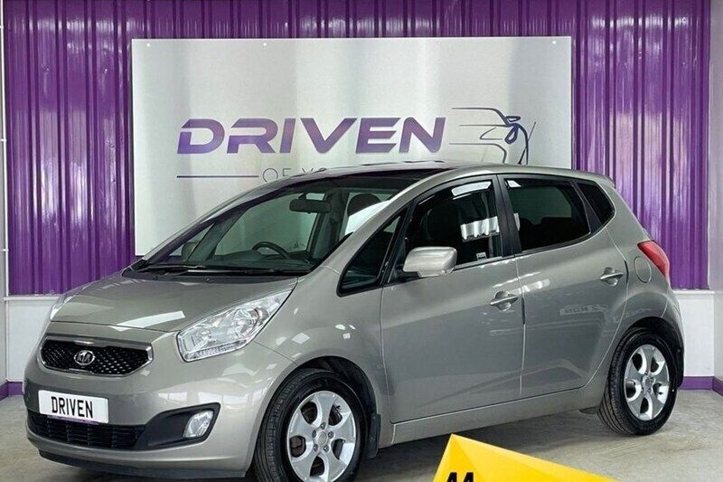 Silver Used 2012 Kia Venga 3 Hatchback | £3,350 (Fair price) - Image 1/1